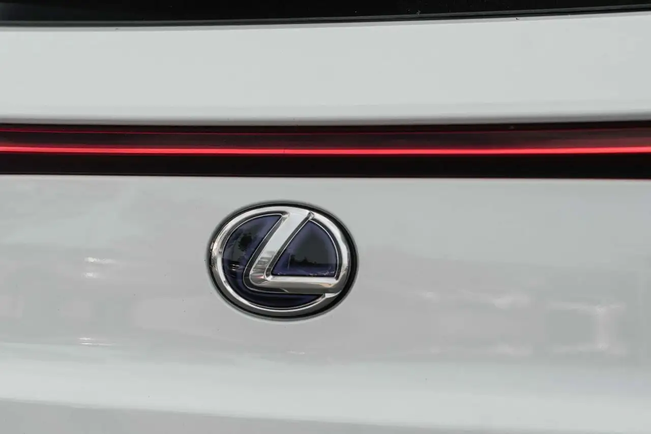 Lexus UX - Image 19