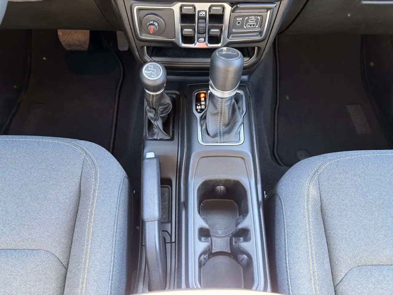Jeep Gladiator - Image 25