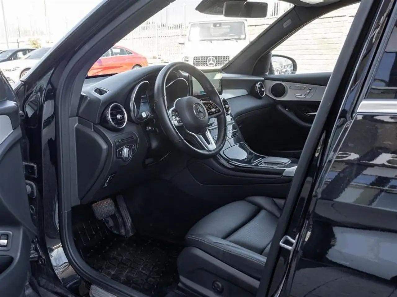 Mercedes-Benz GLC - Image 11