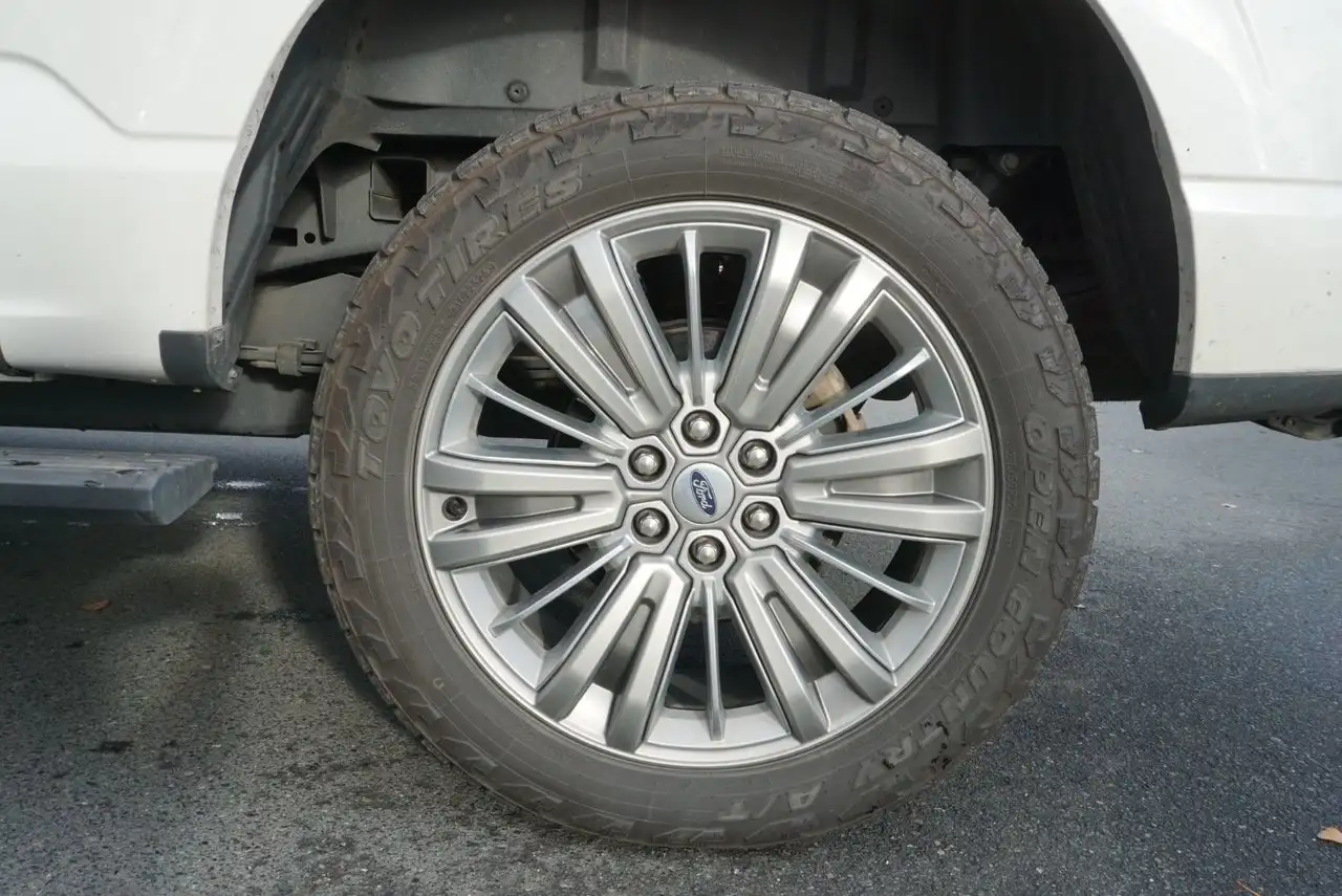Ford F-150 - Image 9