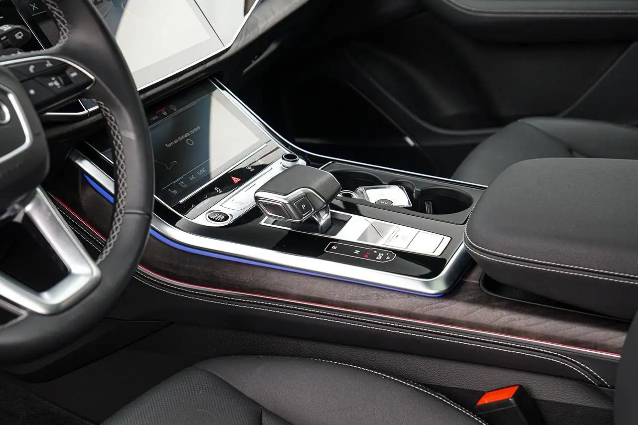 Audi Q7 - Image 15