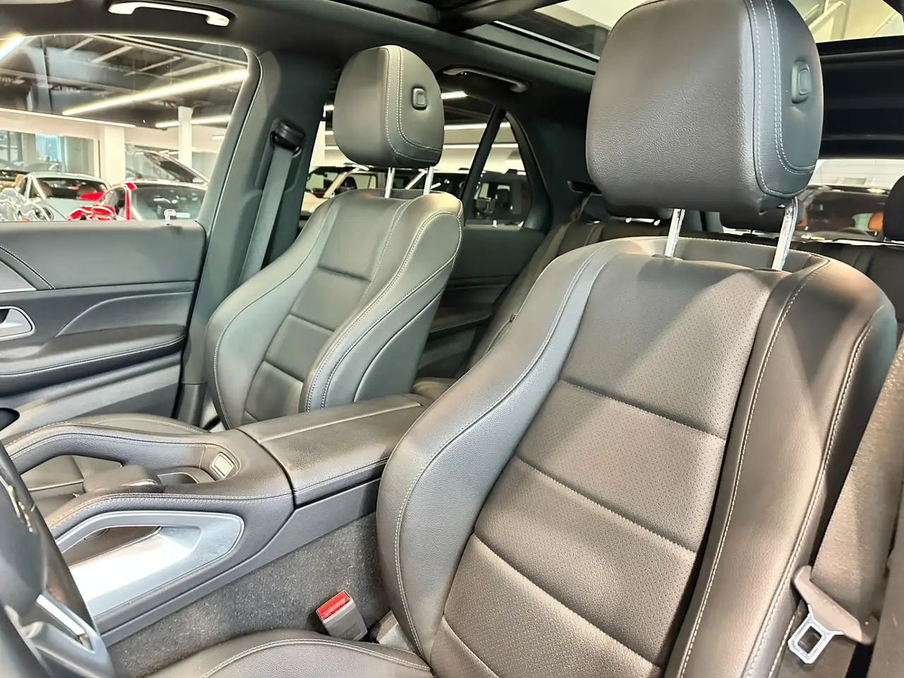 Mercedes-Benz GLE - Image 11