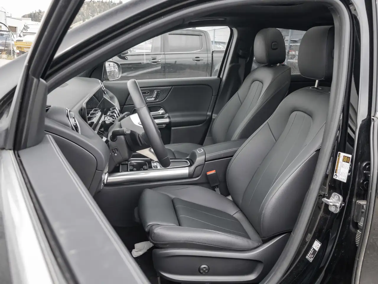 Mercedes-Benz GLA - Image 21