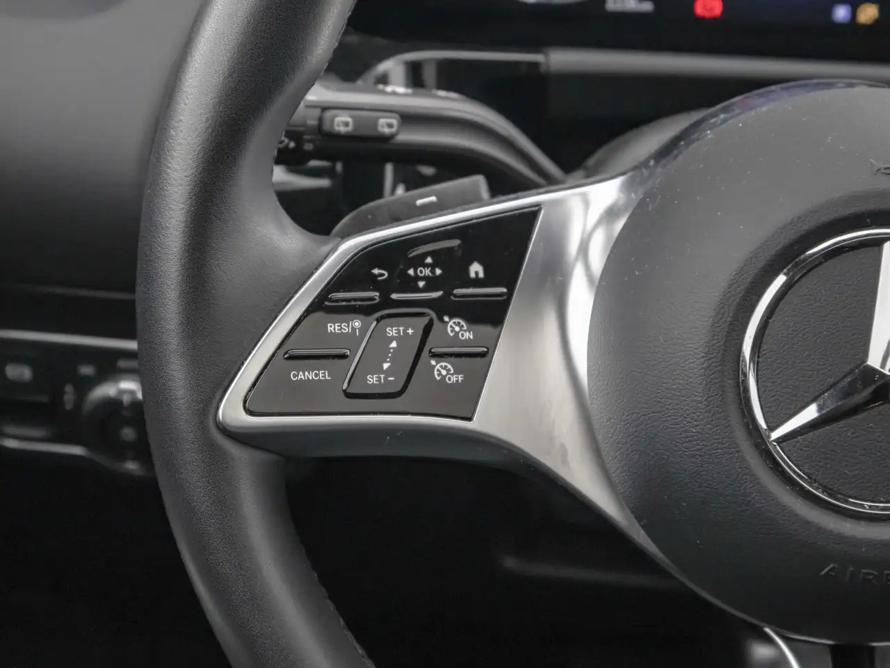 Mercedes-Benz GLA - Image 31