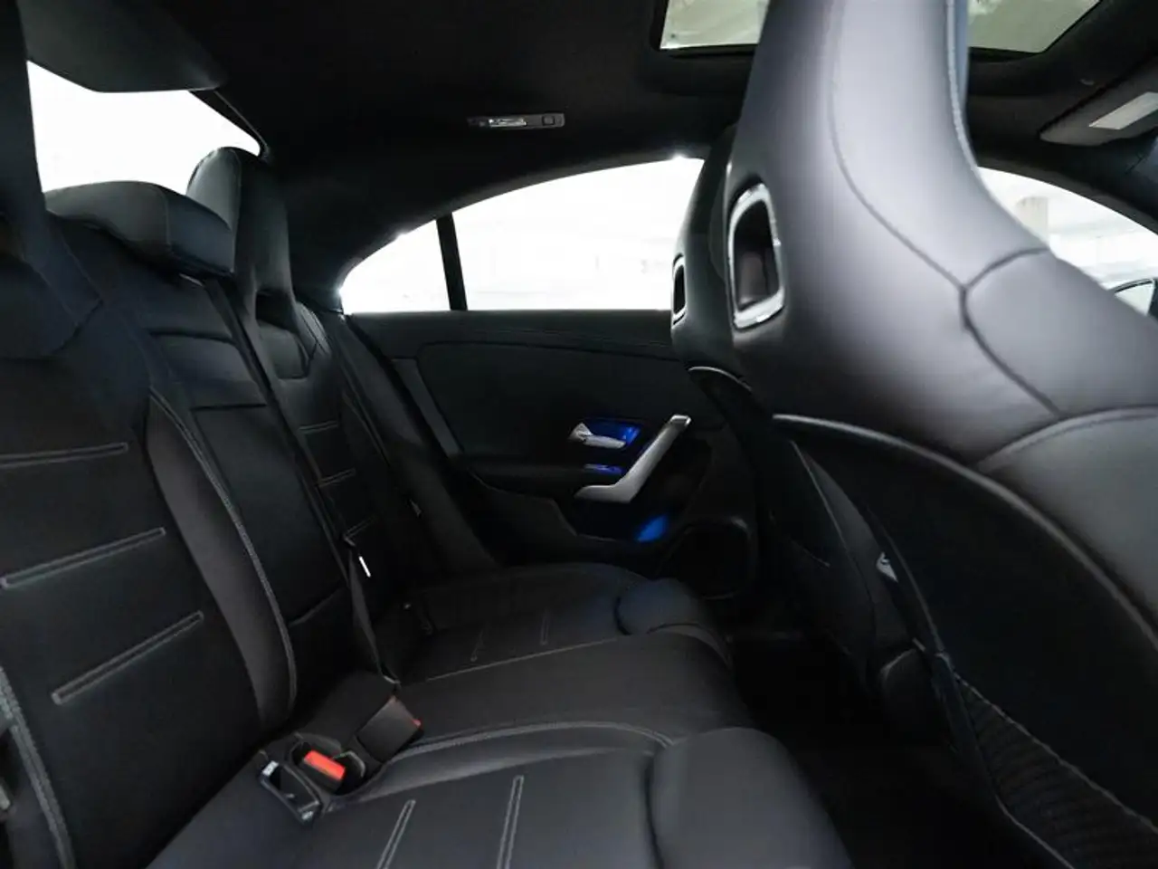 Mercedes-Benz CLA - Image 23