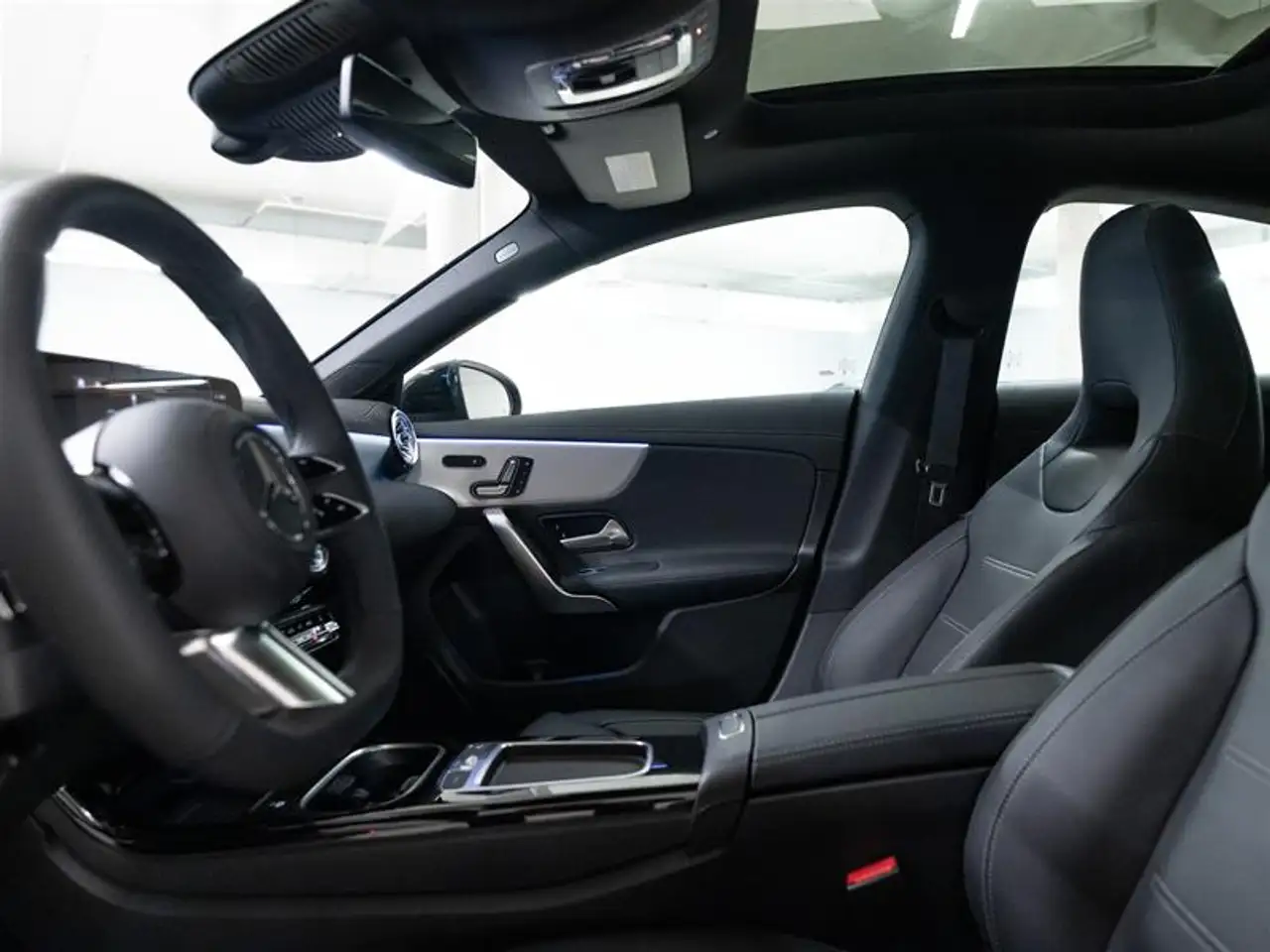 Mercedes-Benz CLA - Image 18
