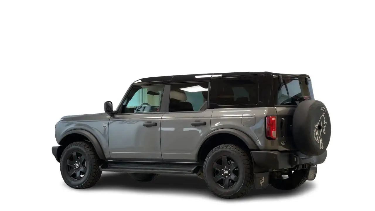 Ford Bronco - Image 12