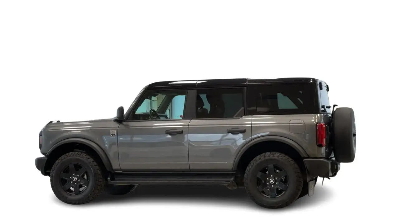 Ford Bronco - Image 11
