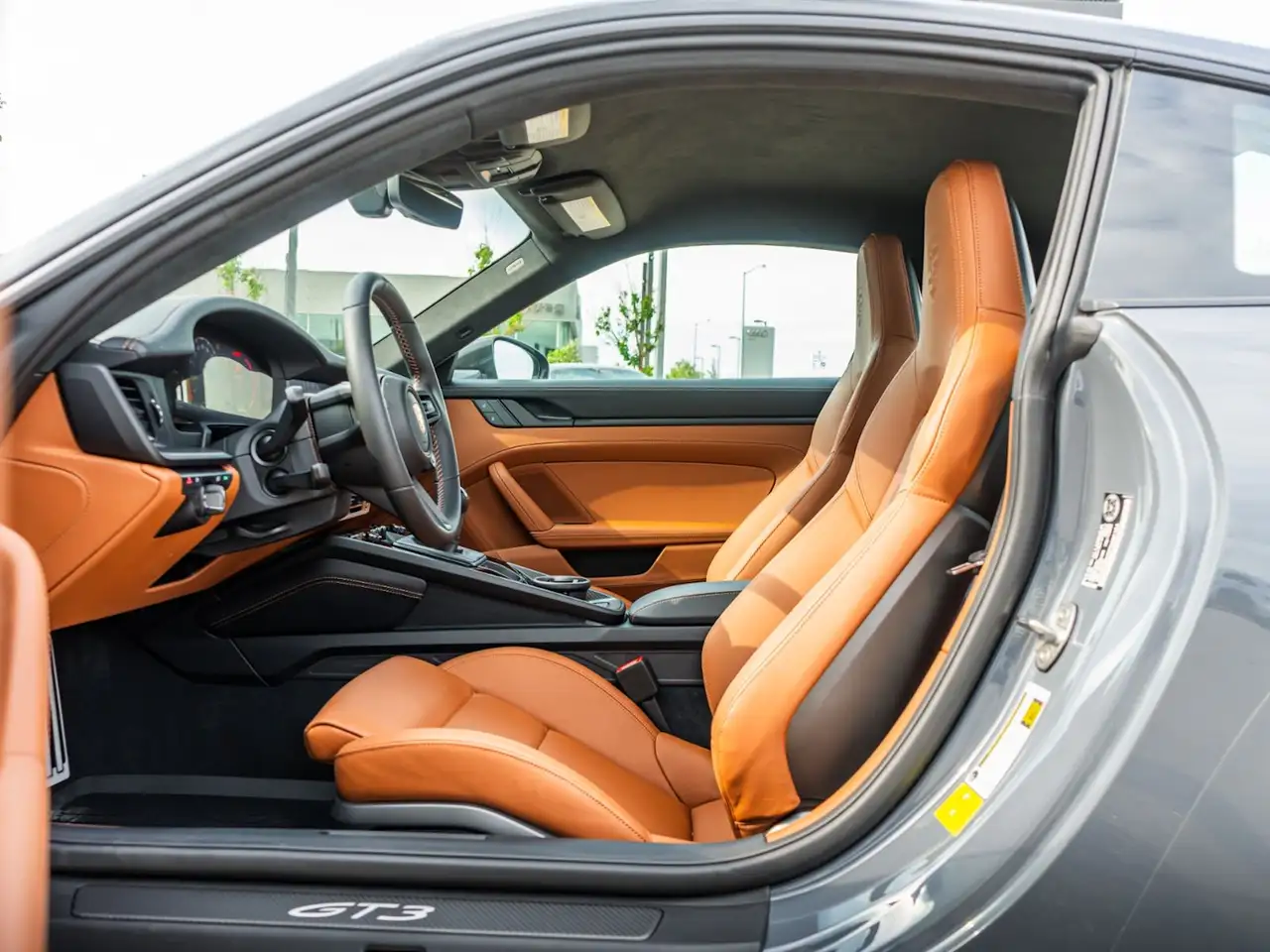 Porsche 911 - Image 18