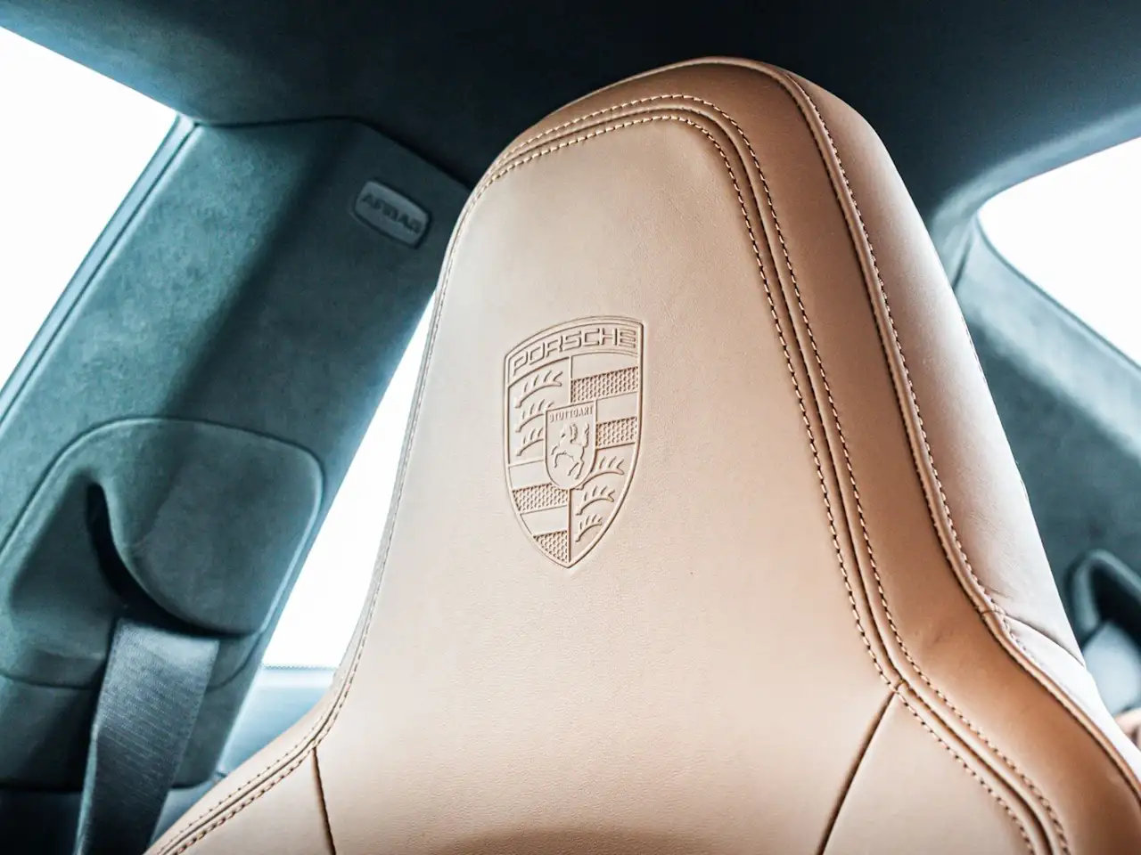 Porsche 911 - Image 36