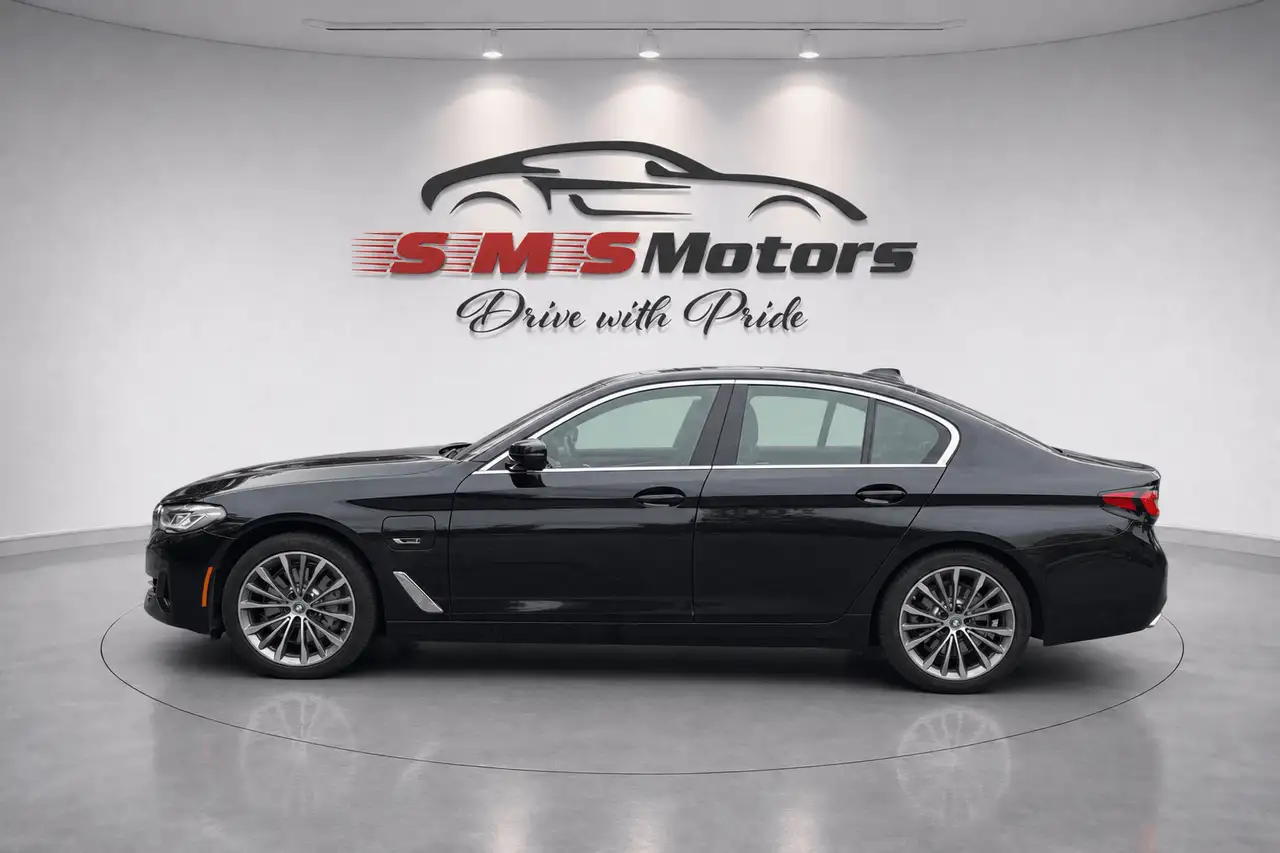 BMW 5 Series - Image 8