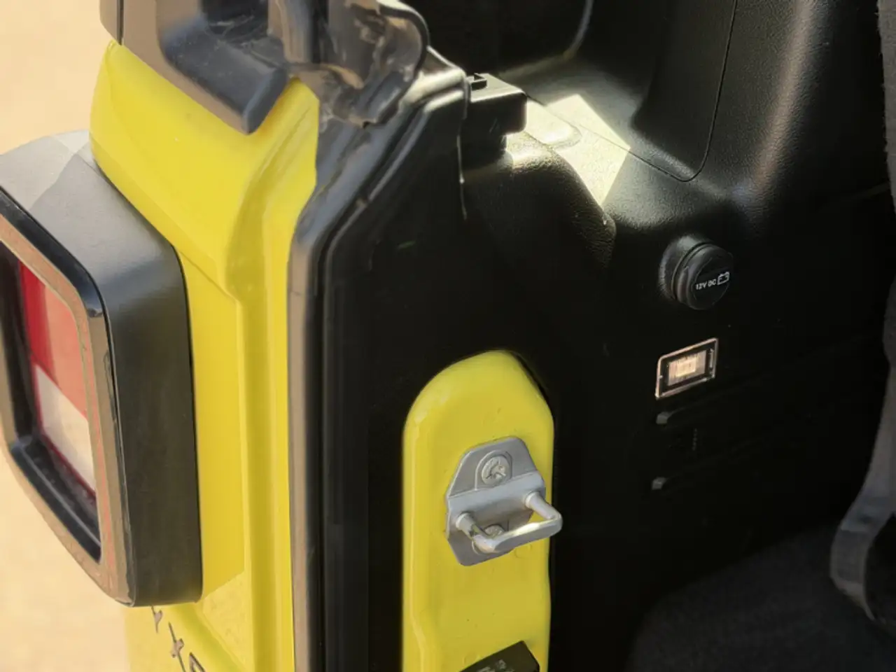 Jeep Wrangler - Image 23