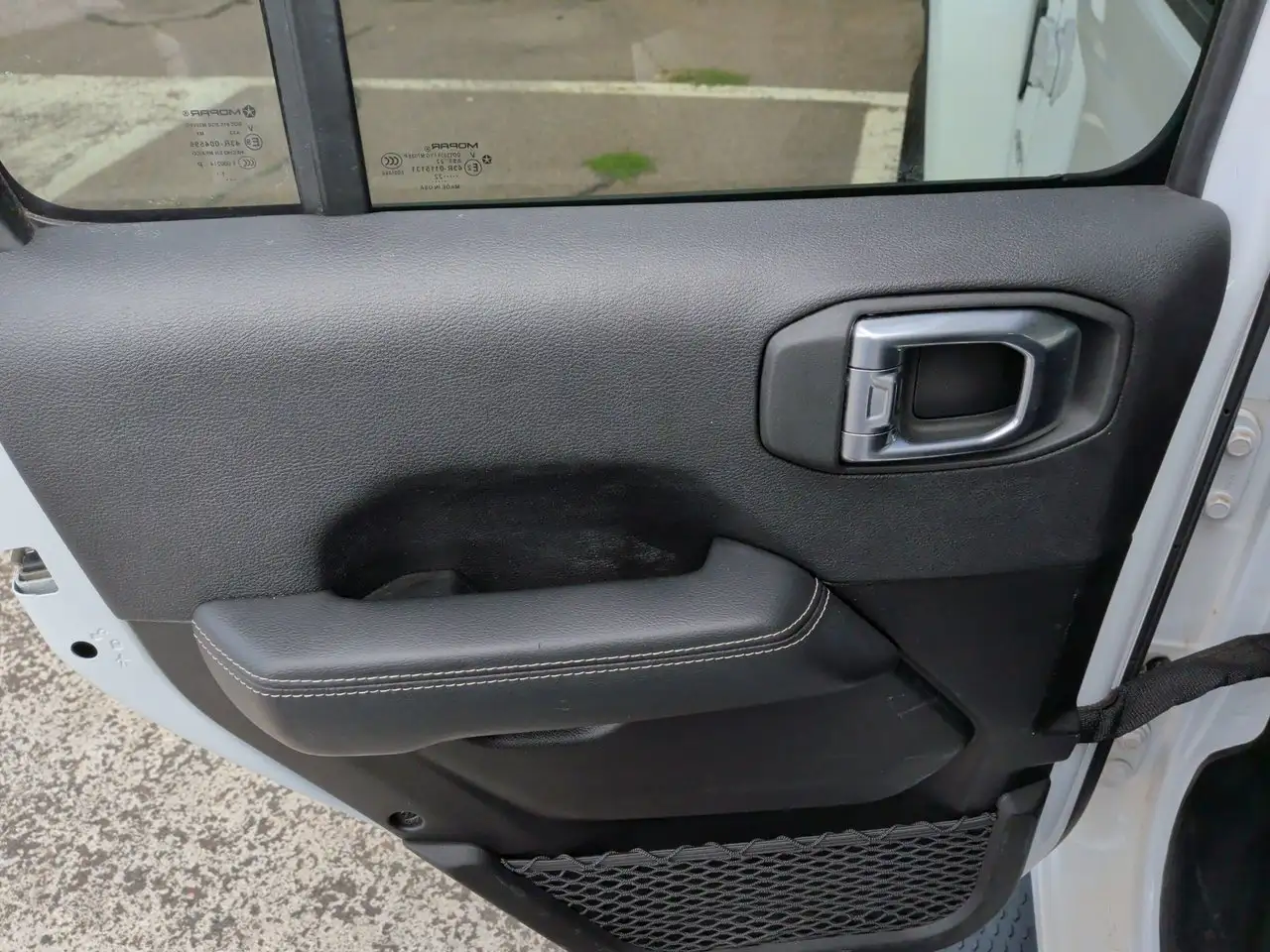 Jeep Wrangler - Image 33