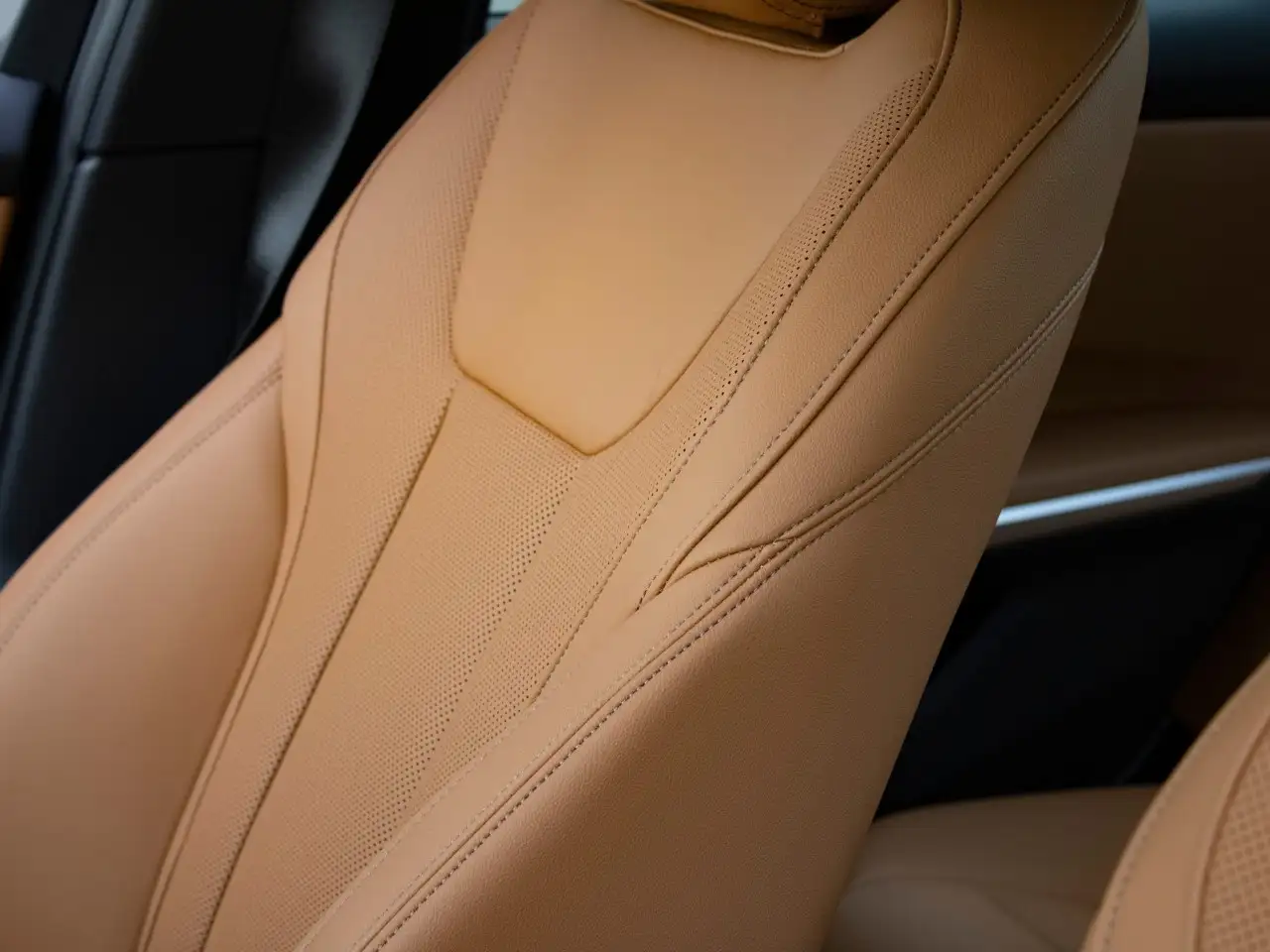 BMW 3 Series - Image 11