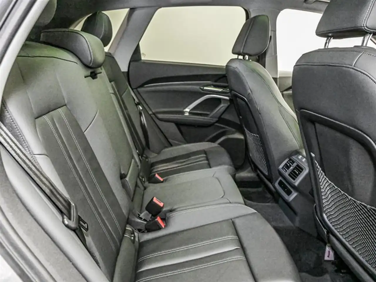 Audi Q5 - Image 14