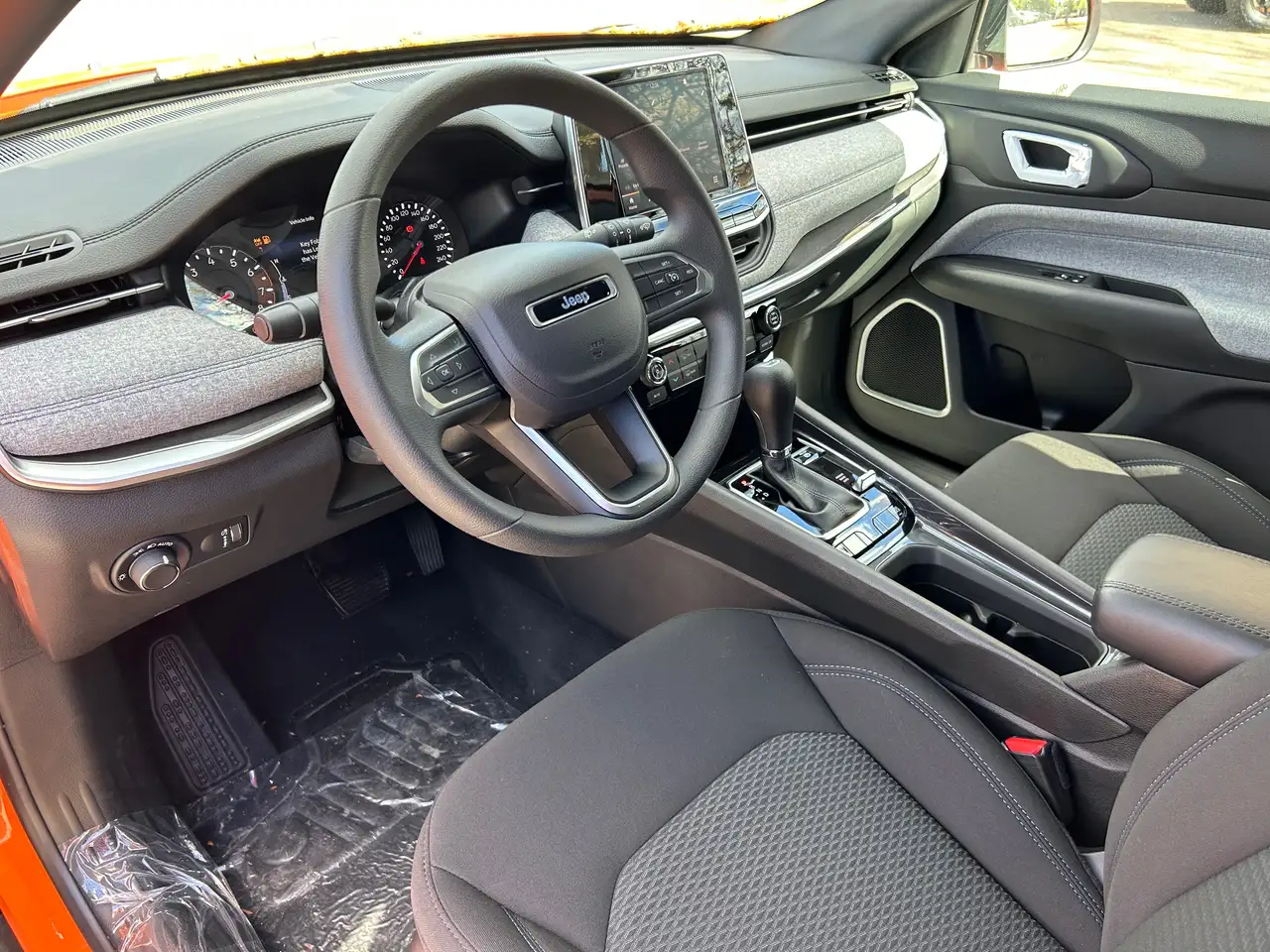 Jeep Compass - Image 11