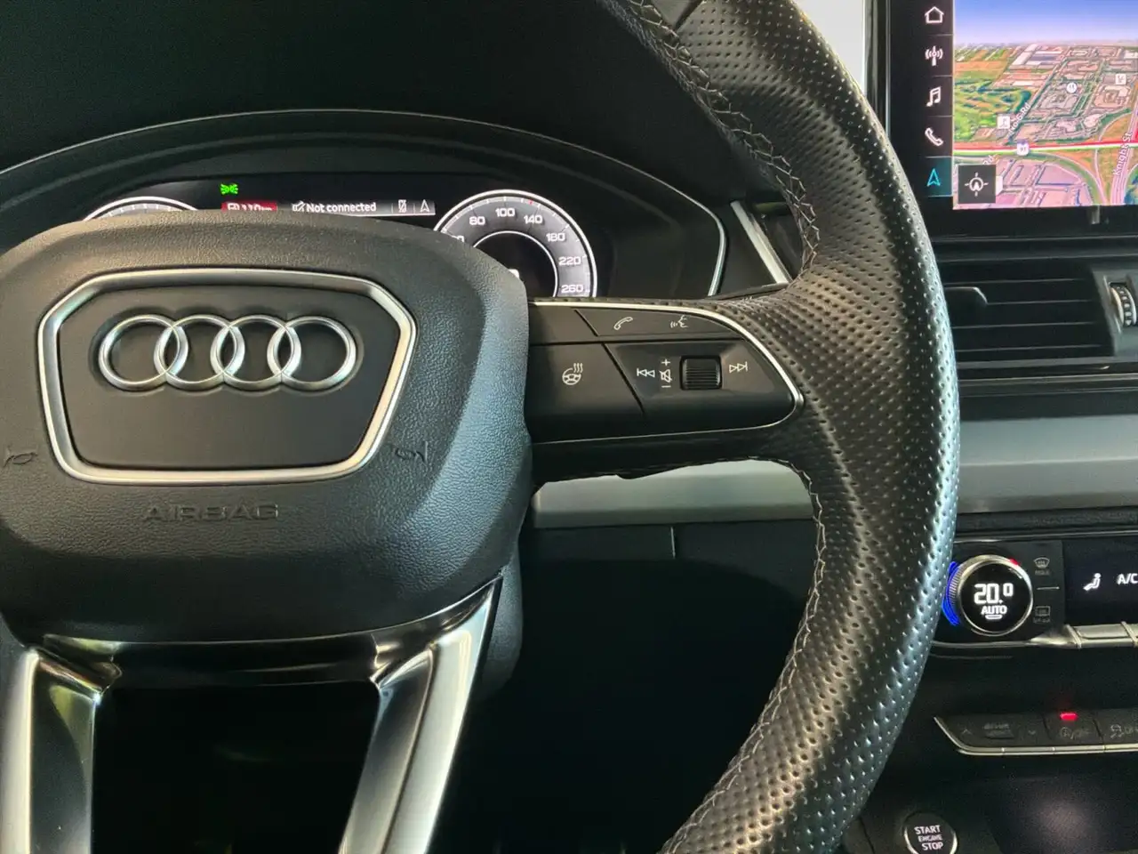 Audi Q5 - Image 13