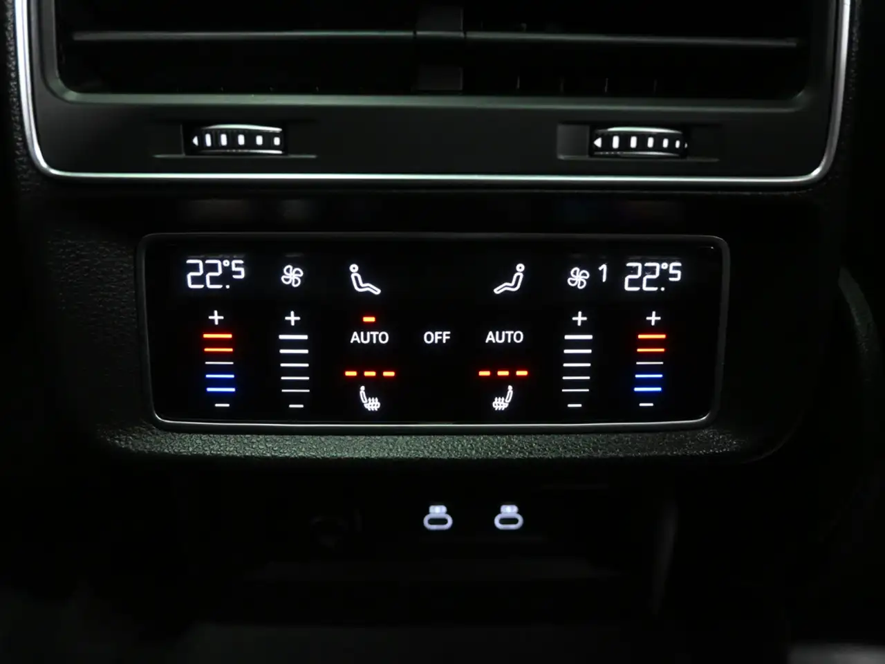Audi Q7 - Image 27
