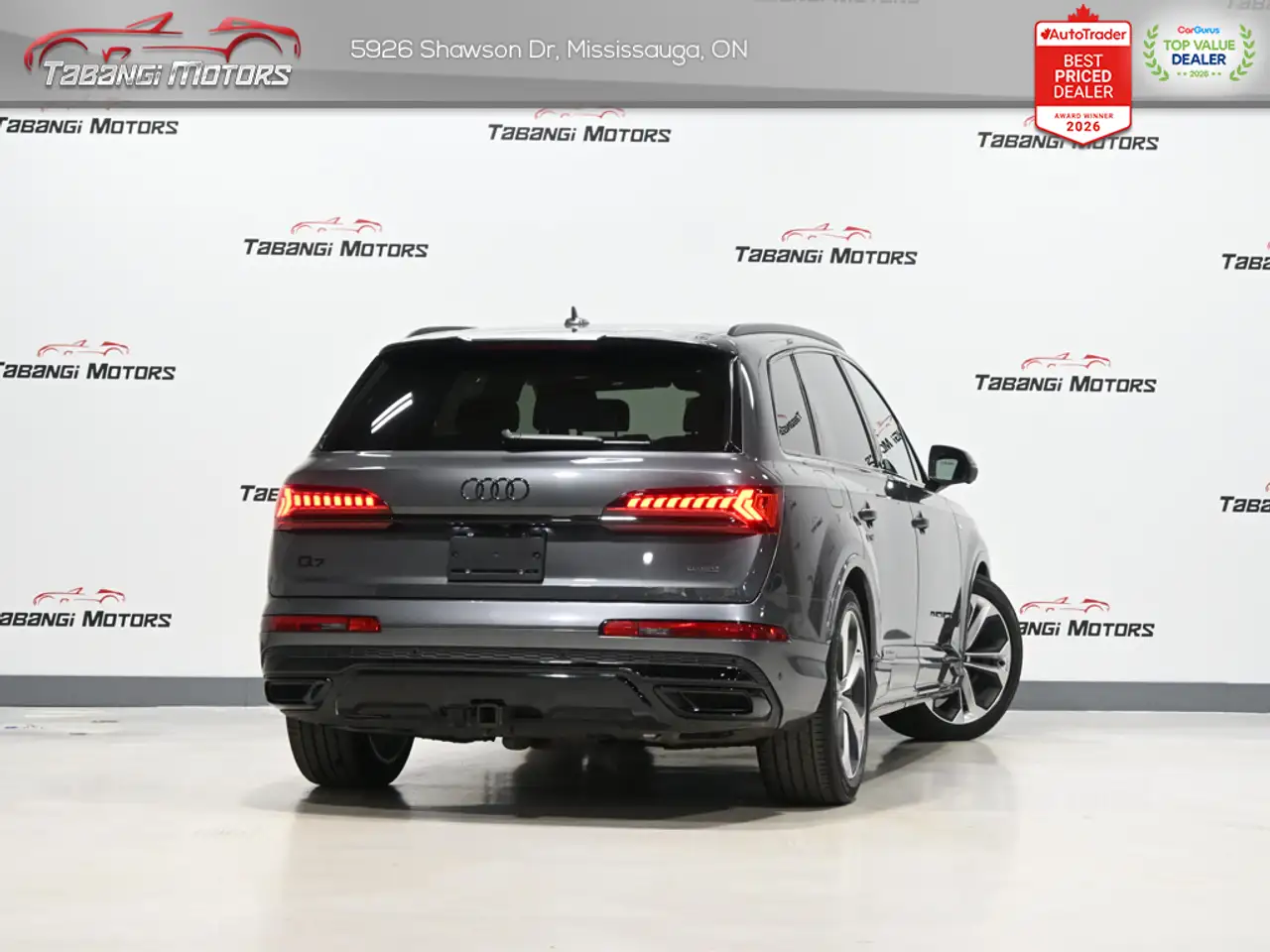 Audi Q7 - Image 2