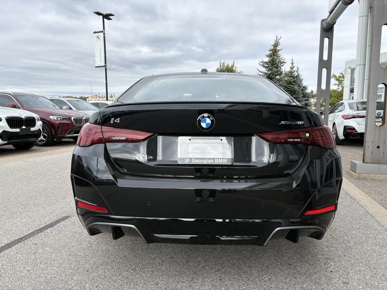 BMW i4 - Image 5