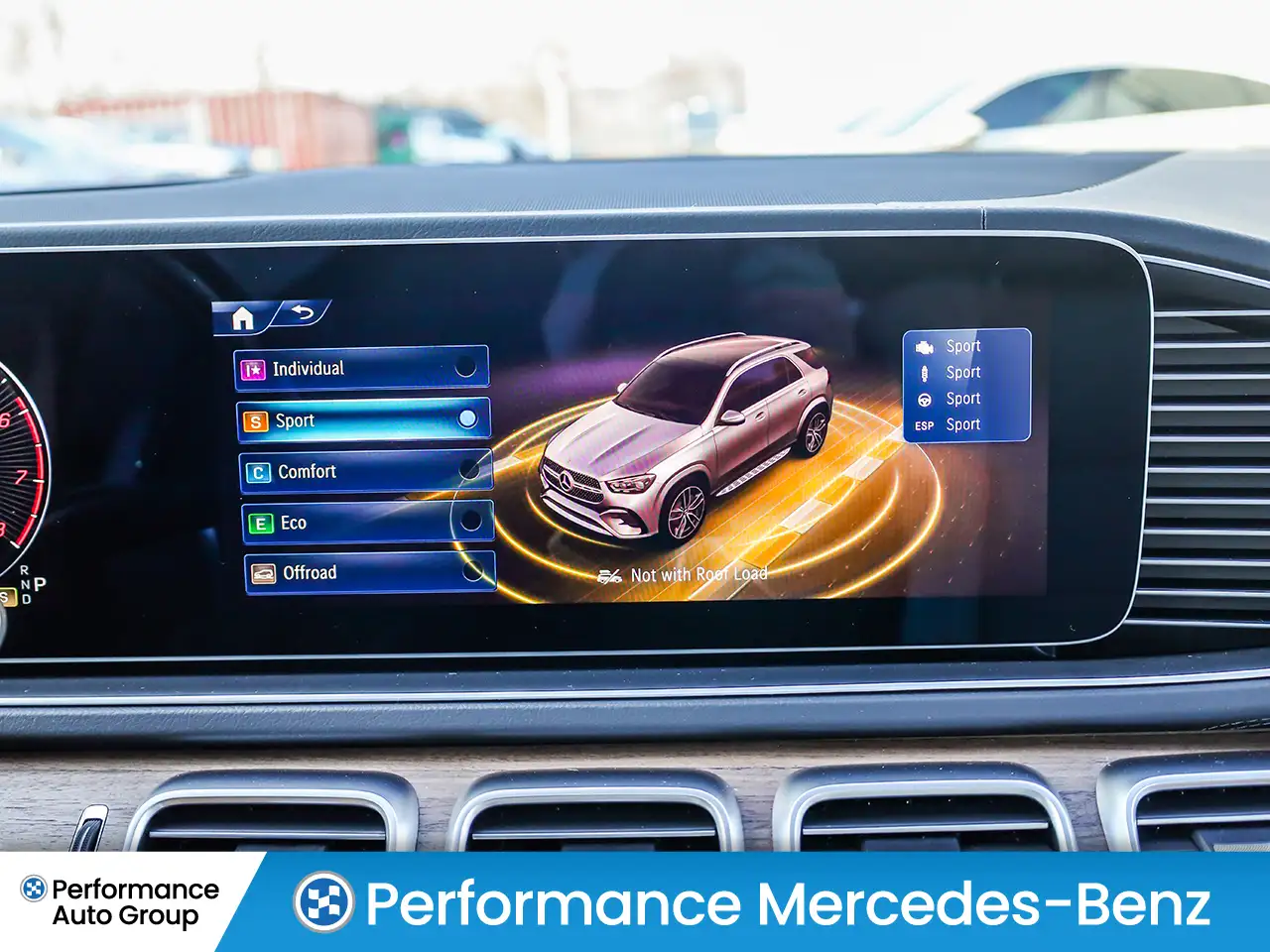 Mercedes-Benz GLE - Image 28
