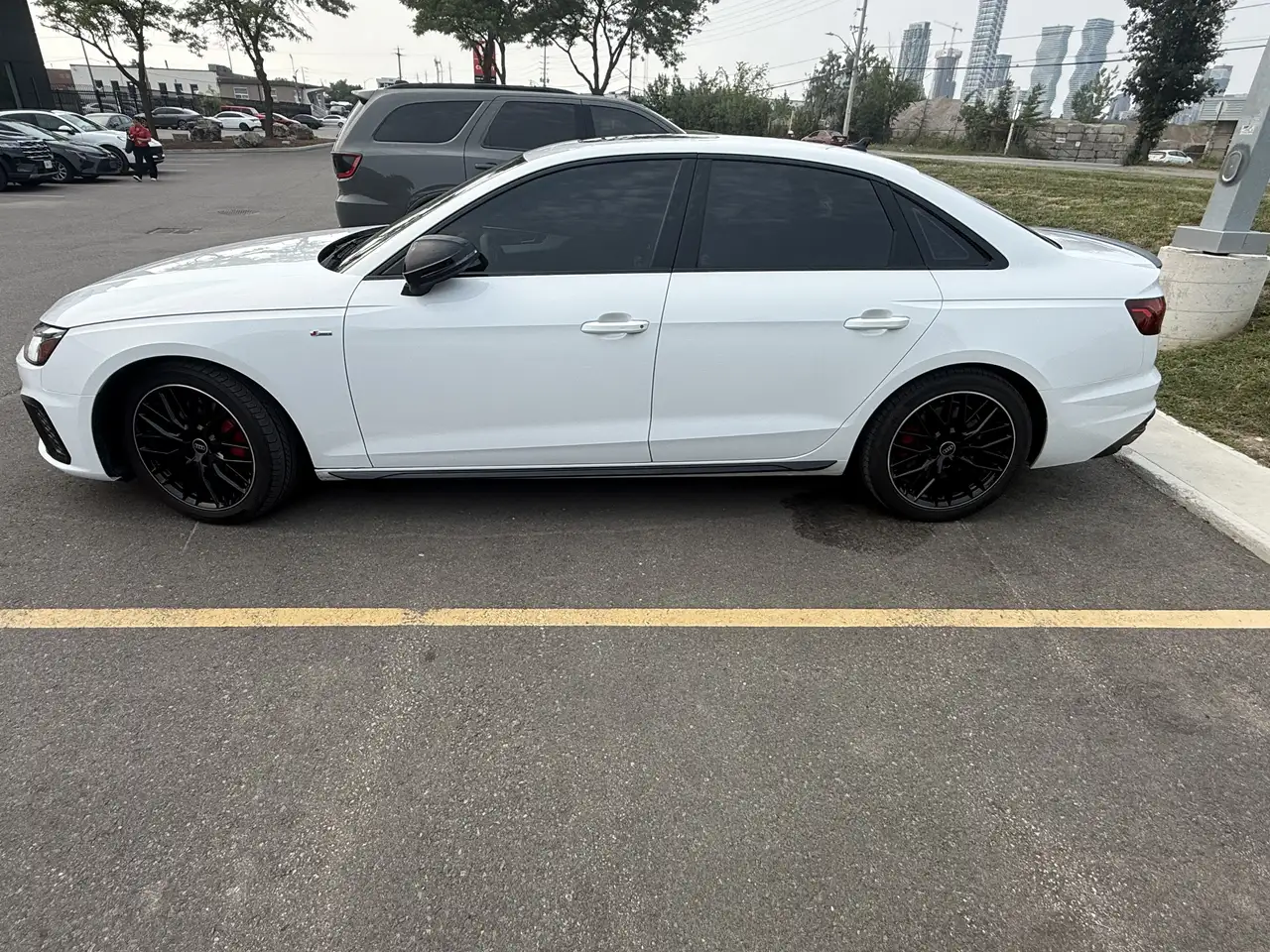 Audi A4 - Image 2