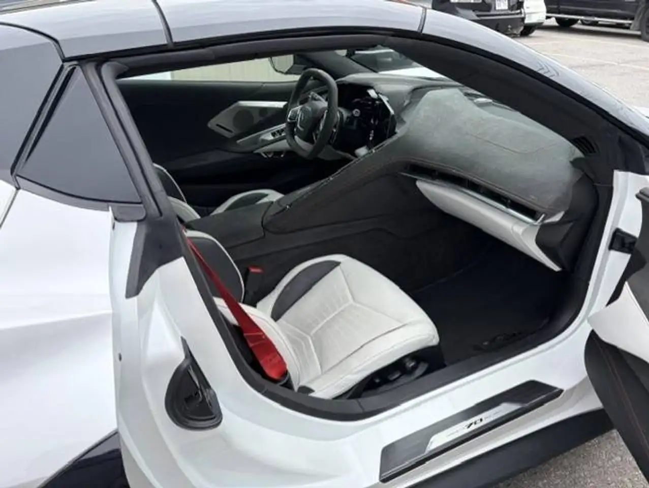 Chevrolet Corvette - Image 8