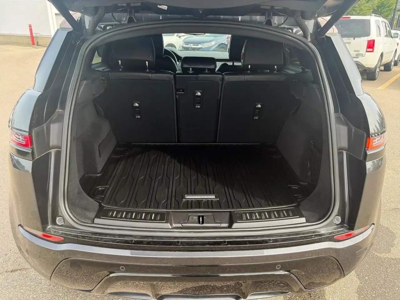 Land Rover Range Rover Evoque - Image 12
