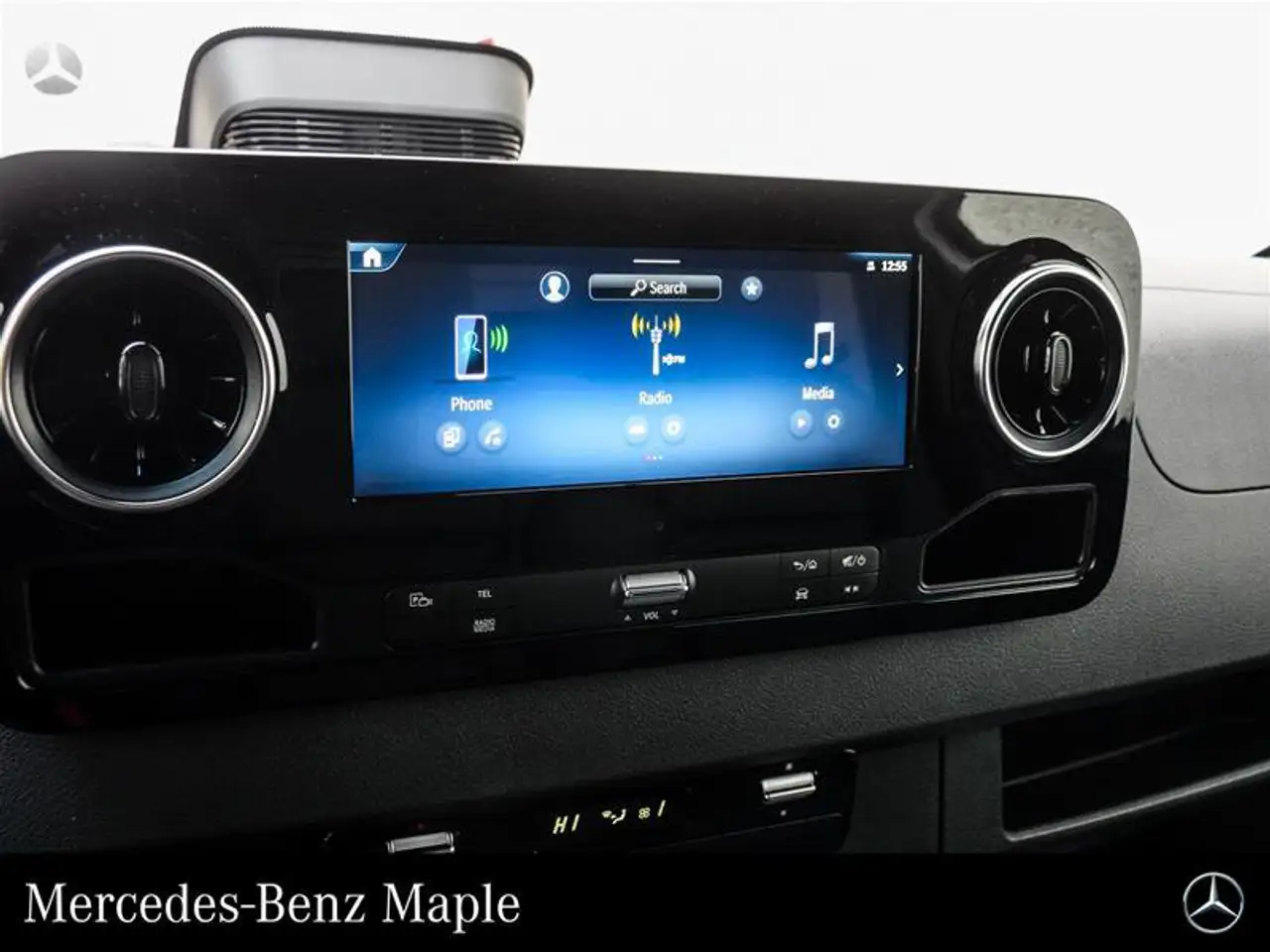 Mercedes-Benz Sprinter - Image 19