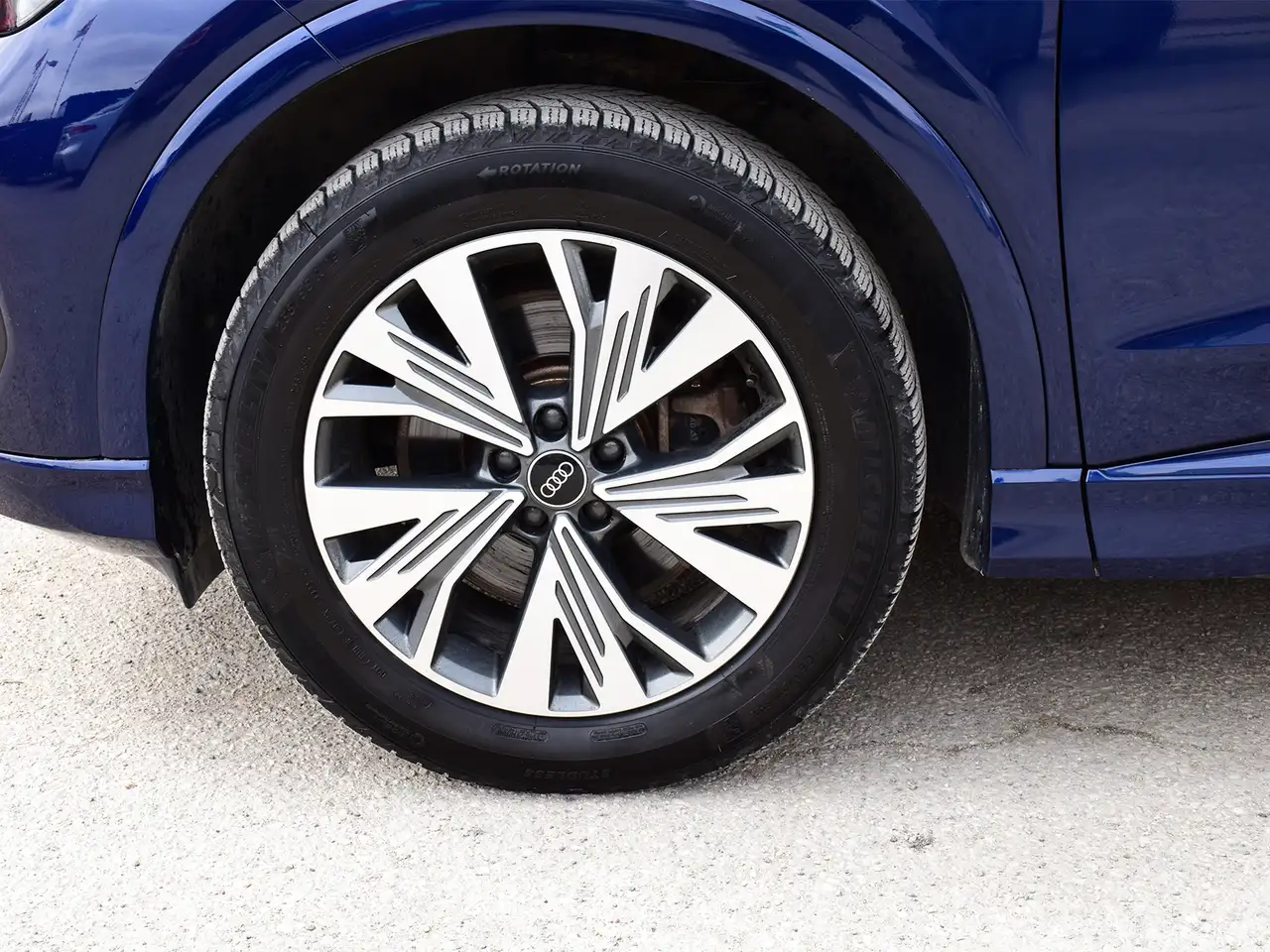 Audi Q4 e-tron - Image 8