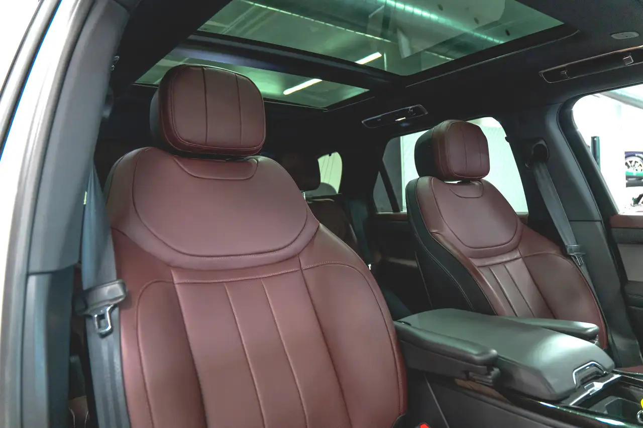 Land Rover Range Rover Sport - Image 3