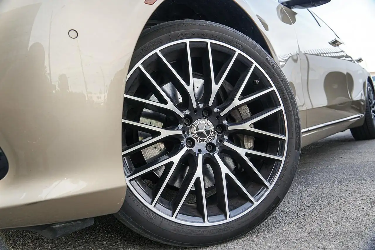 Mercedes-Benz S-Class - Image 7