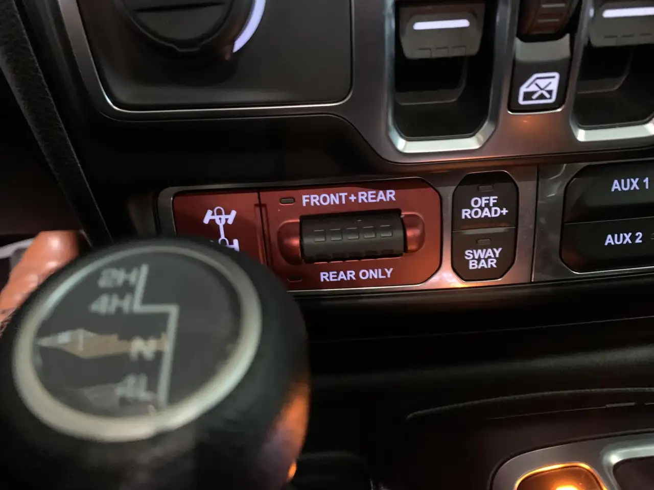 Jeep Wrangler - Image 20