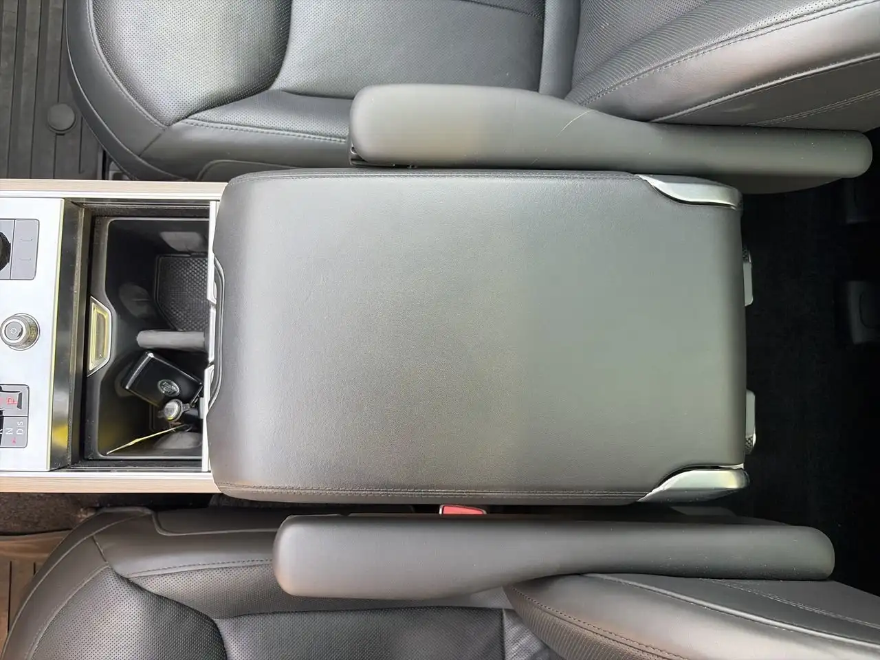 Land Rover Range Rover - Image 29