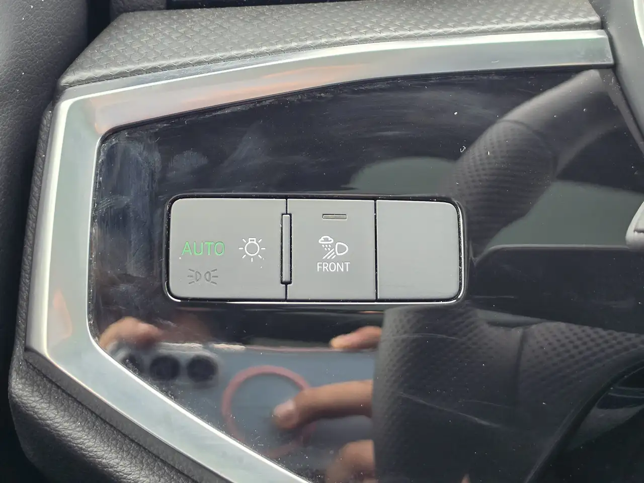 Audi Q3 - Image 30