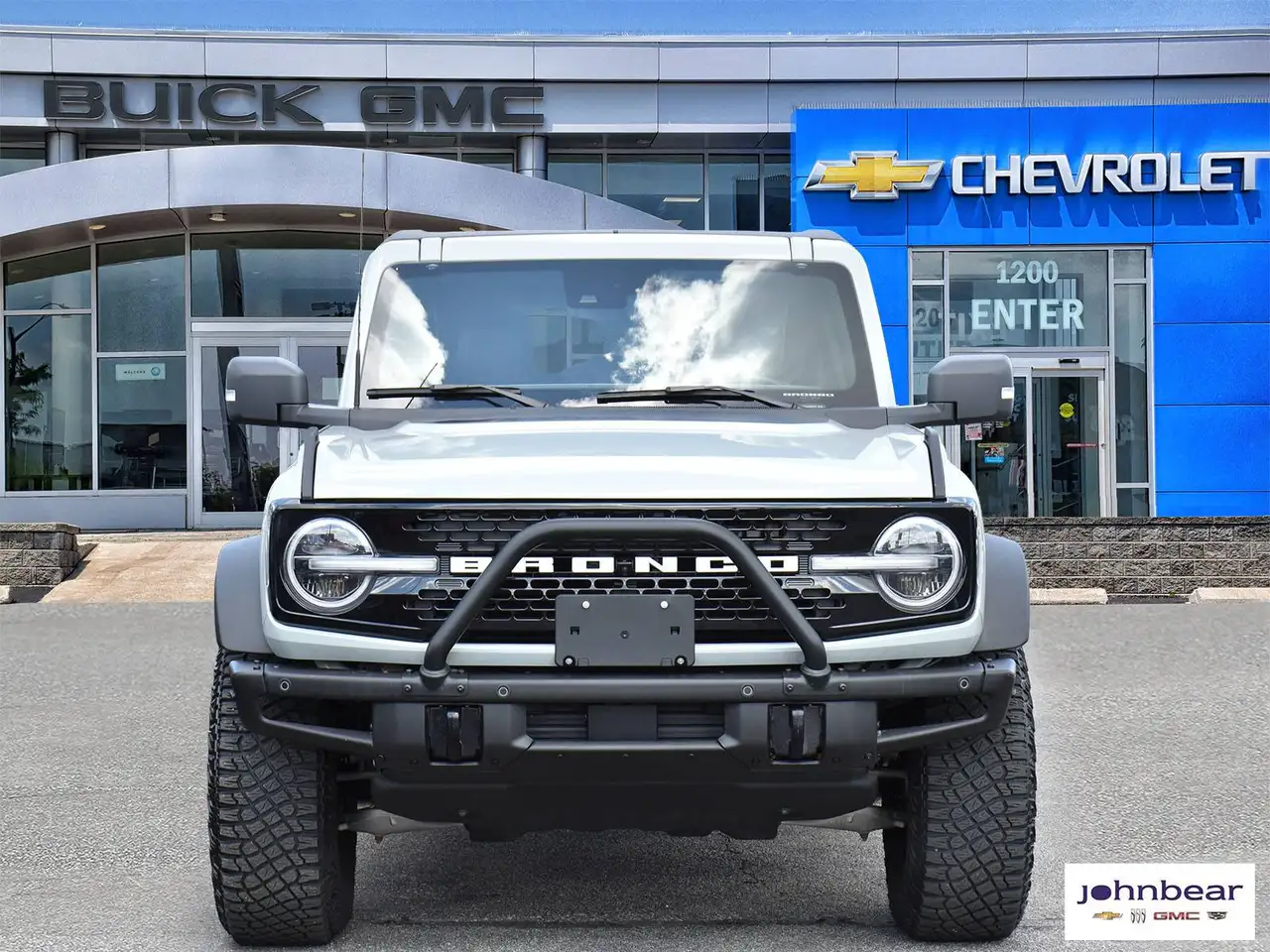 Ford Bronco - Image 5