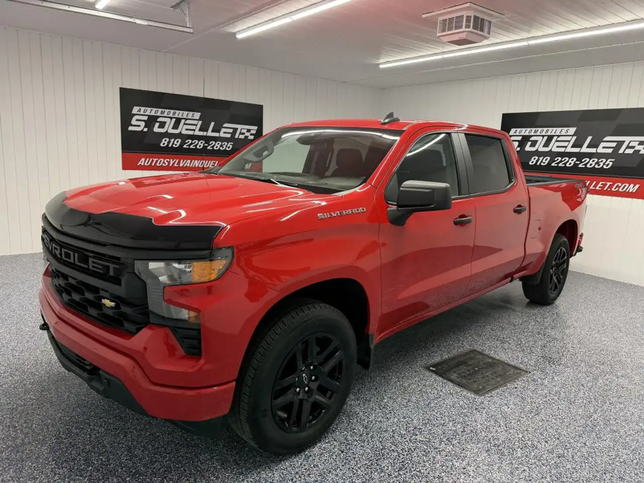 Chevrolet Silverado 1500 - Image 1