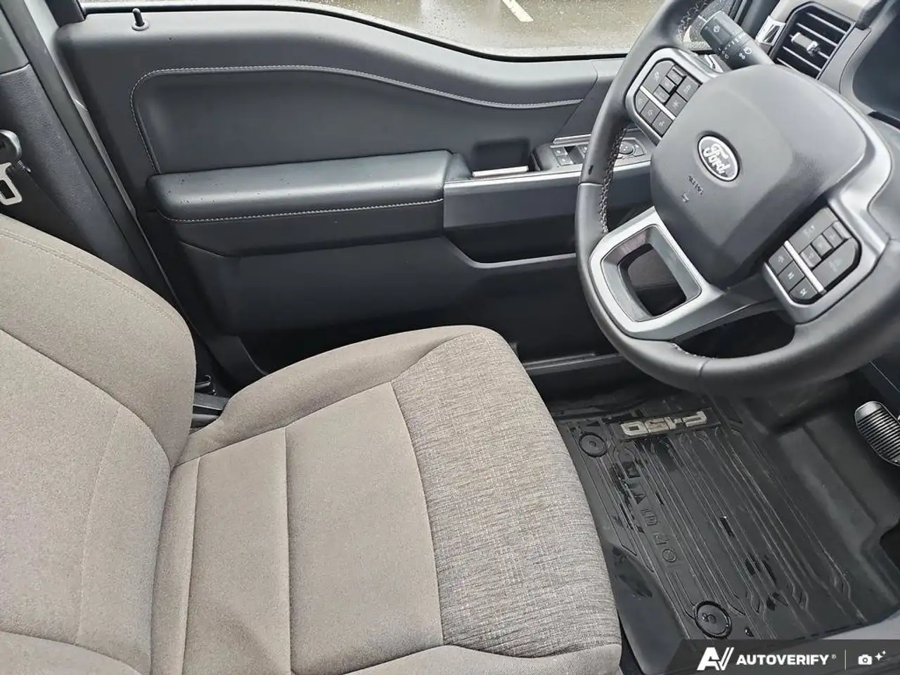 Ford F-150 - Image 17