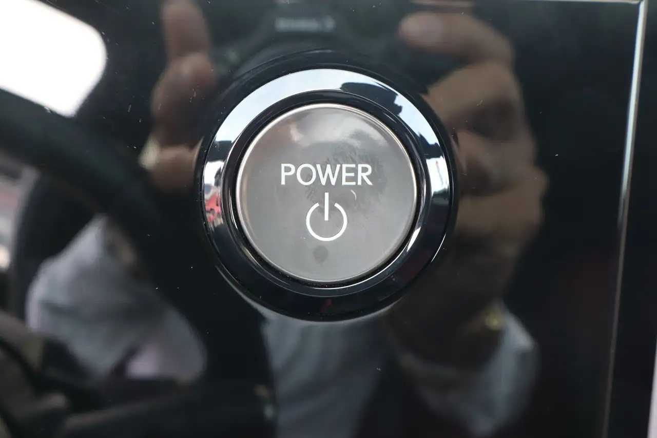 Lexus NX 350h - Image 15