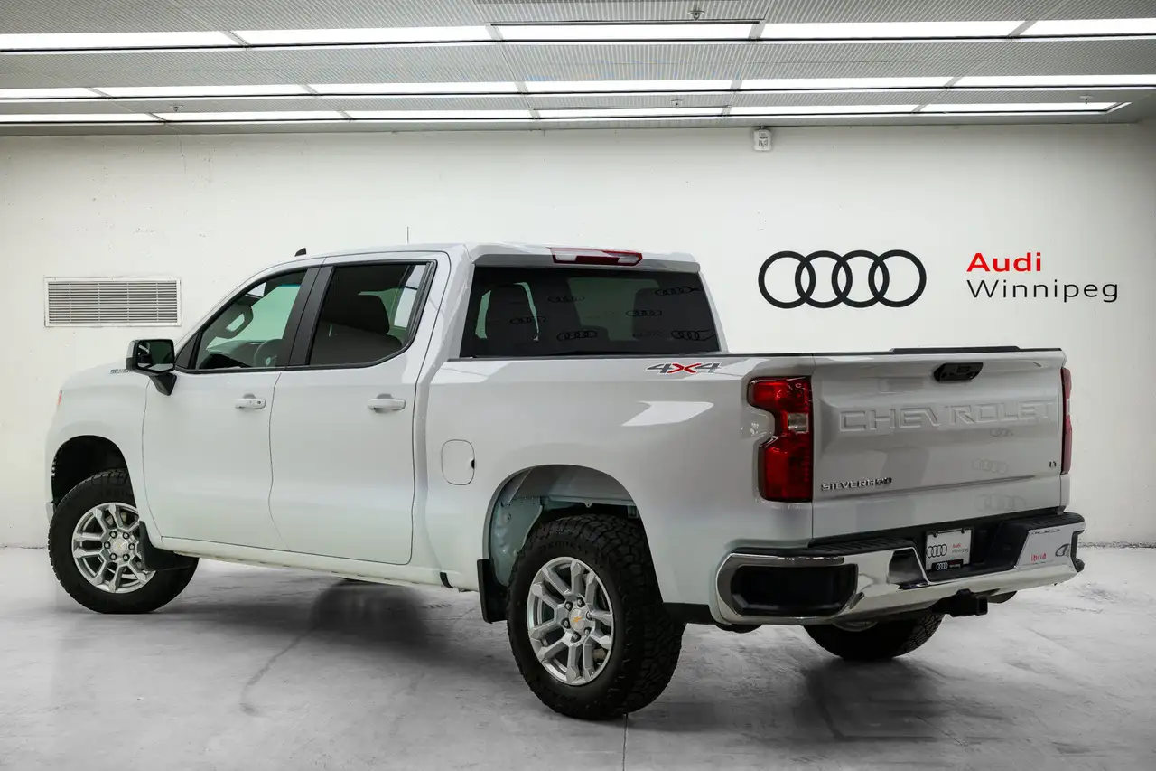 Chevrolet Silverado 1500 - Image 6