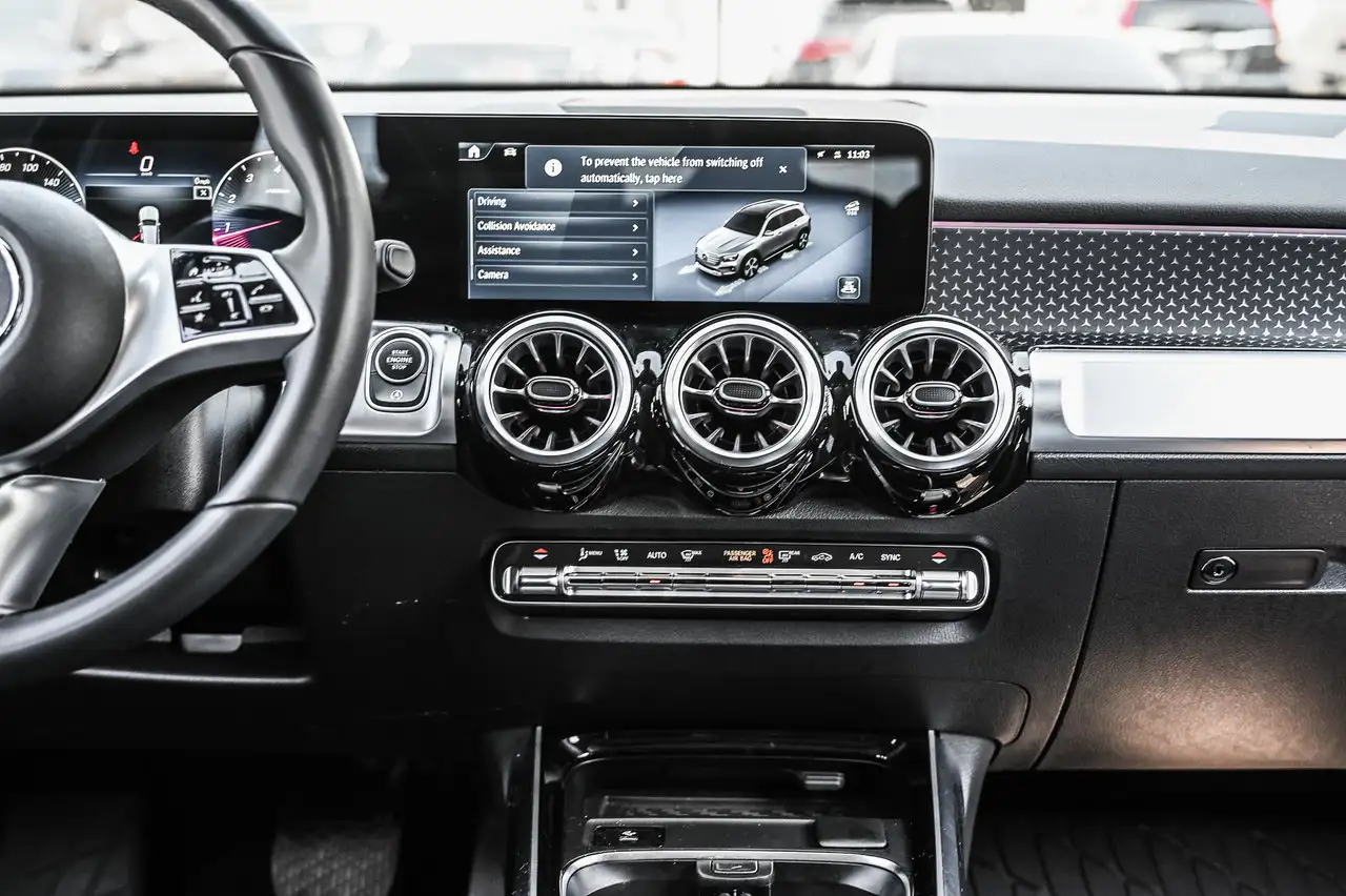 Mercedes-Benz GLB - Image 20