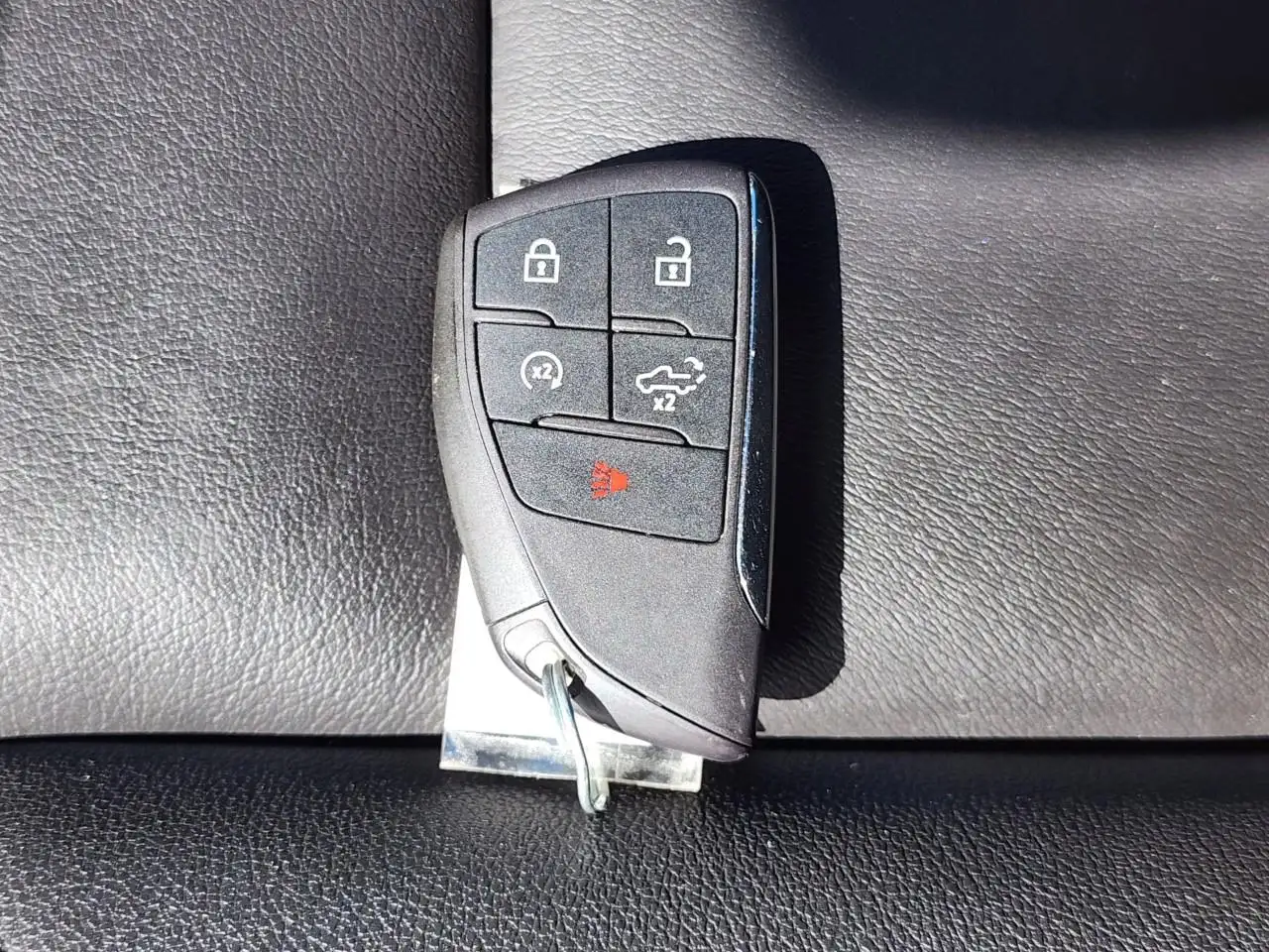 Chevrolet Silverado 1500 - Image 48
