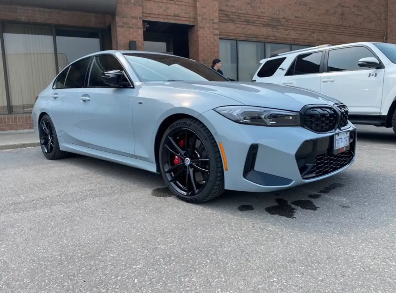 BMW 3 Series - Image 1