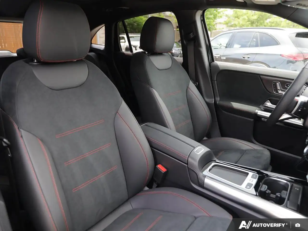 Mercedes-Benz GLA - Image 22