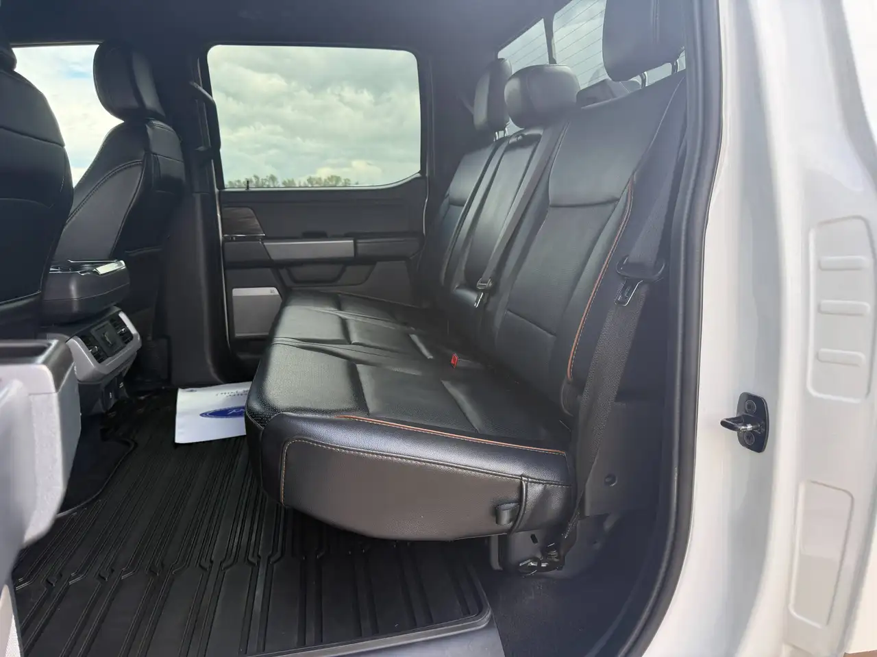Ford F-150 - Image 13