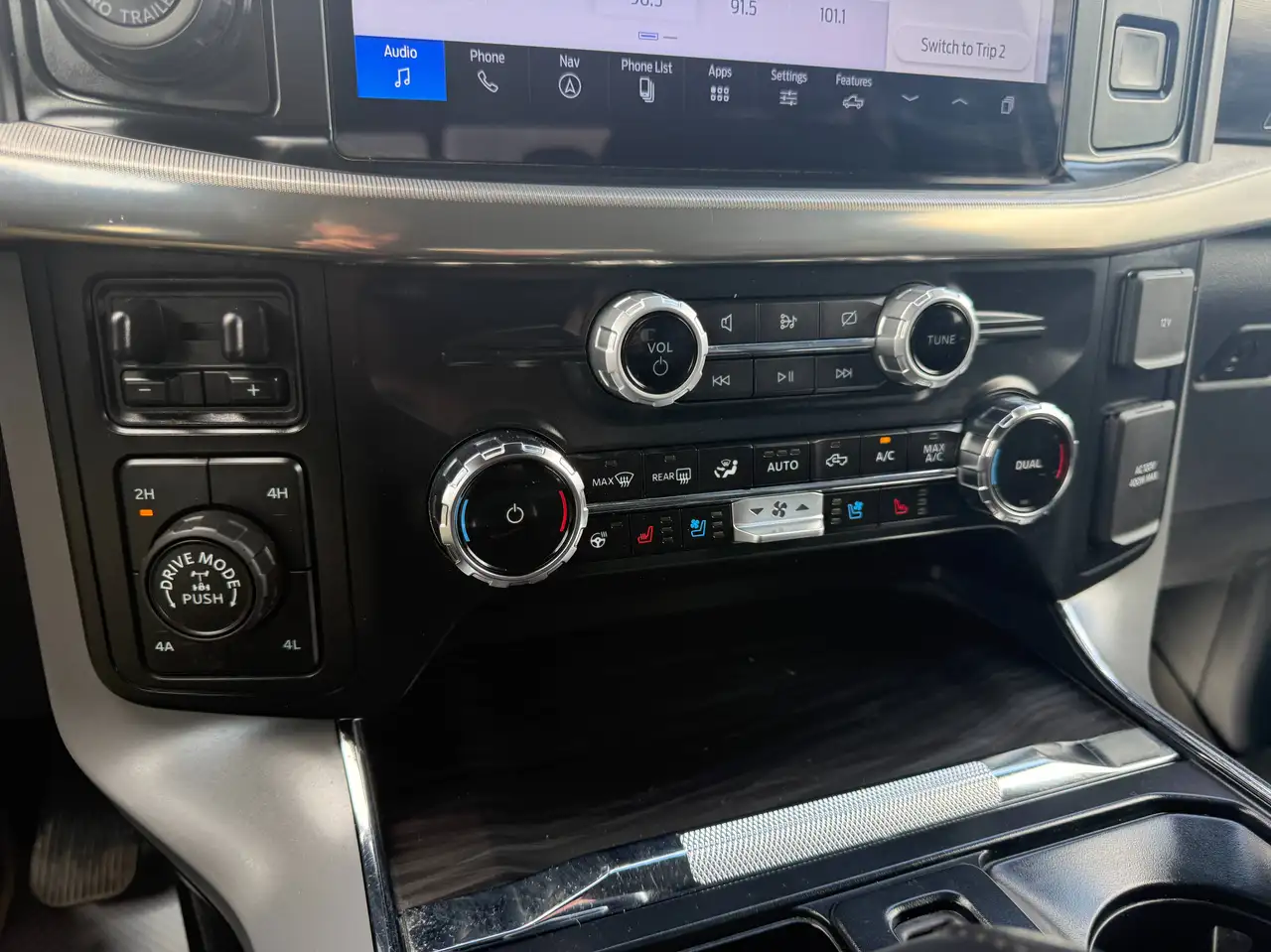 Ford F-150 - Image 21