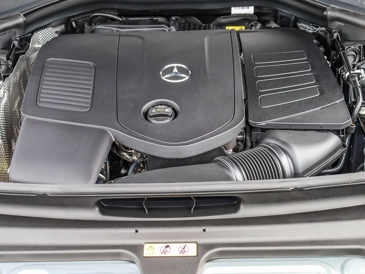 Mercedes-Benz GLC - Image 17