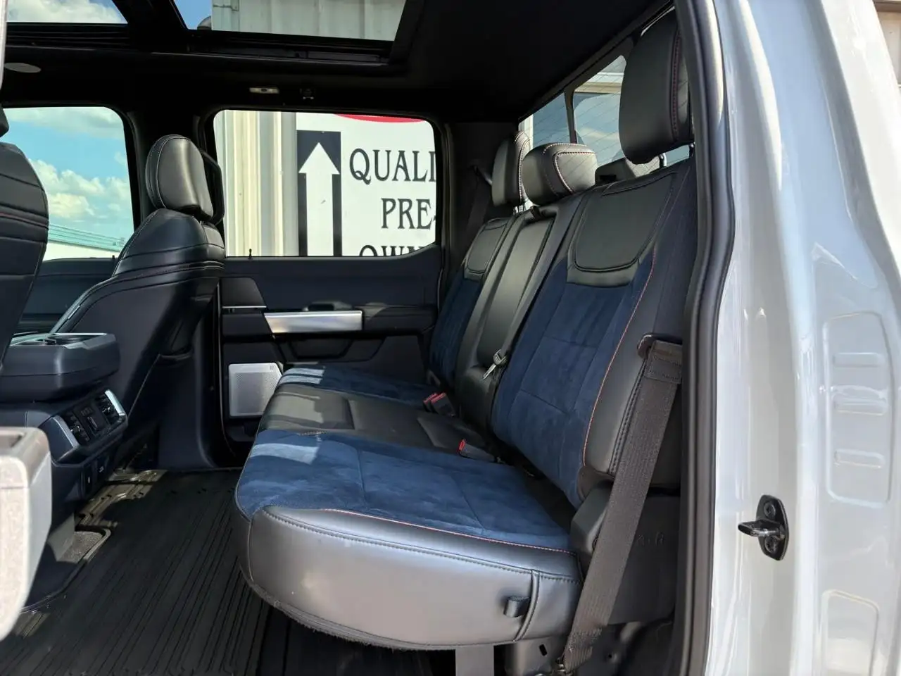 Ford F-150 - Image 14