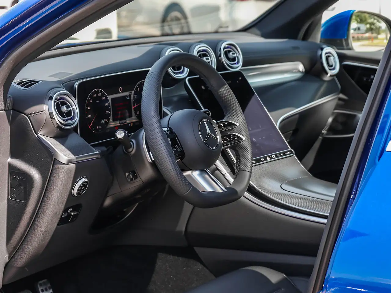 Mercedes-Benz GLC - Image 14