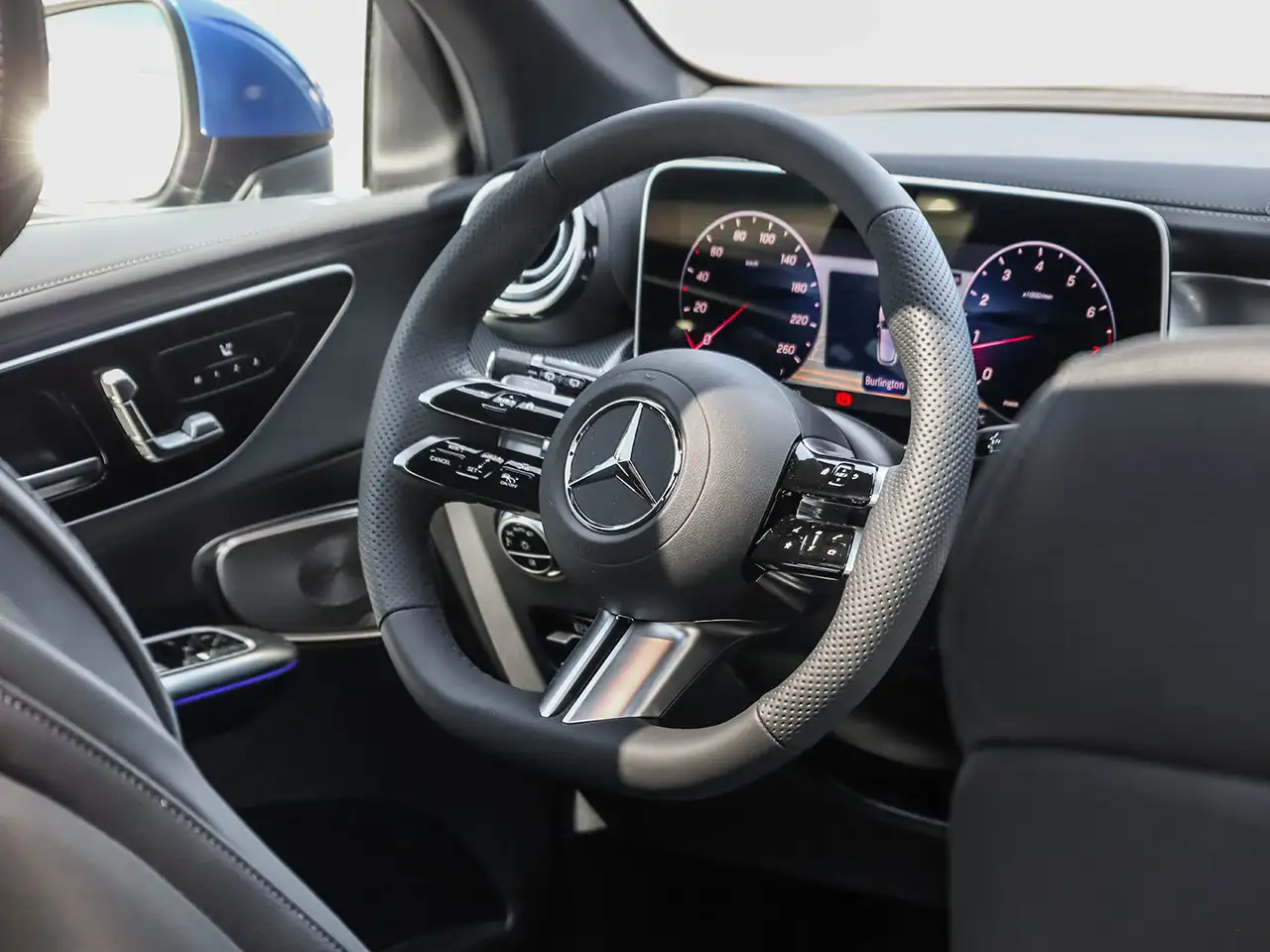 Mercedes-Benz GLC - Image 18
